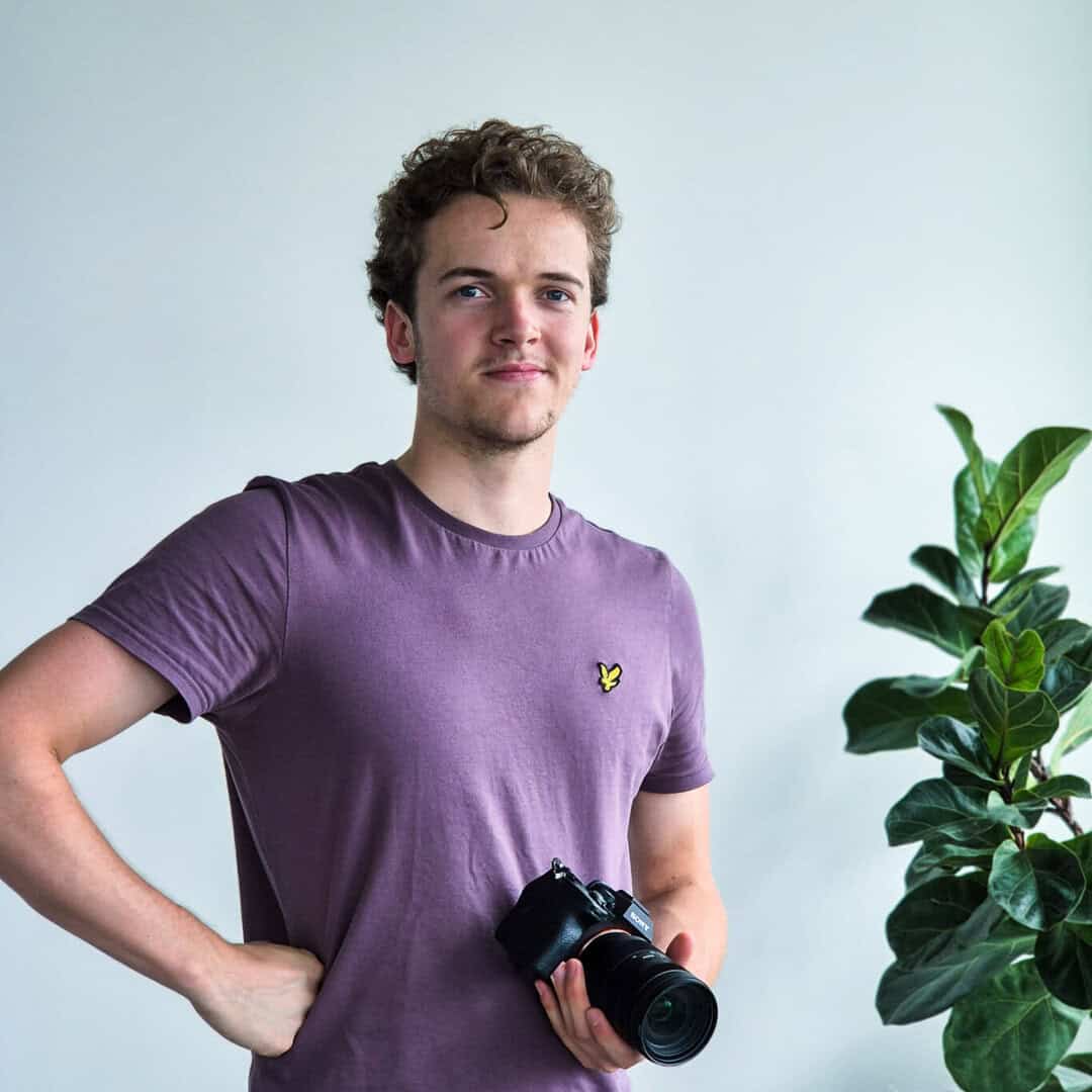 Wout Suy Productions taking a photo